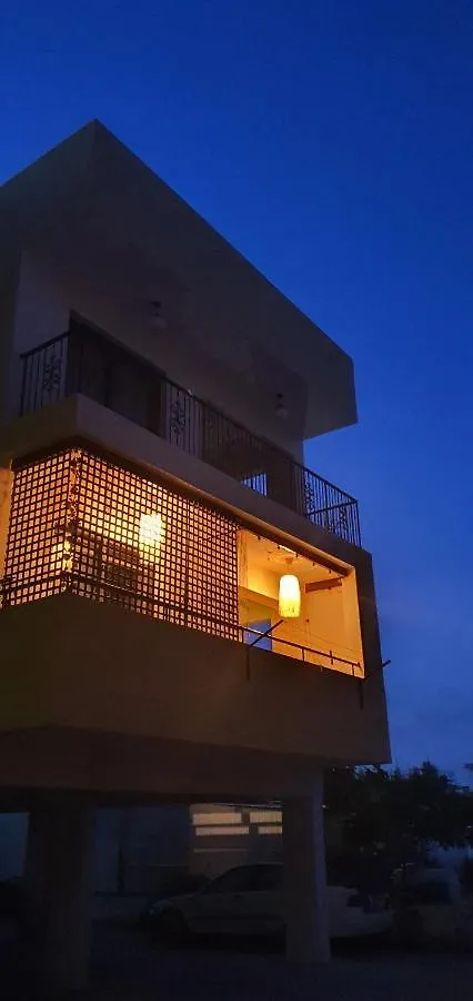 לרנקה Stefaris Properties 'Sioukris Court' 0*,  קפריסין
